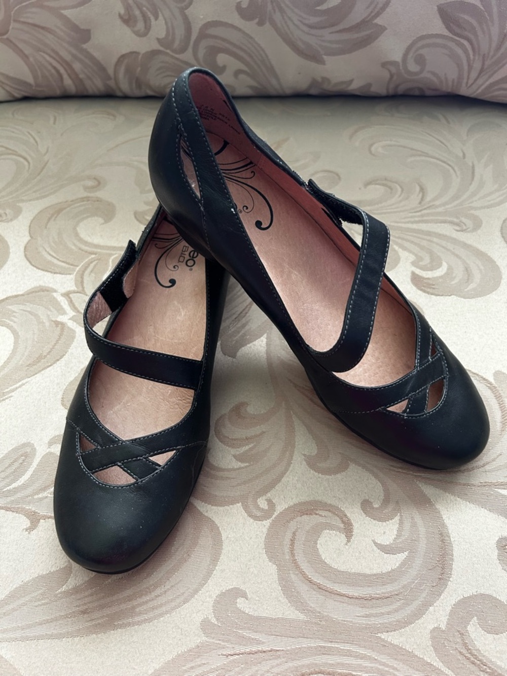 Abeo B.I.O. Women’s 7.5 Black Leather Mary Jane Low Heel Cross-Cut Orthotics